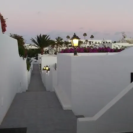 Villa Aries *